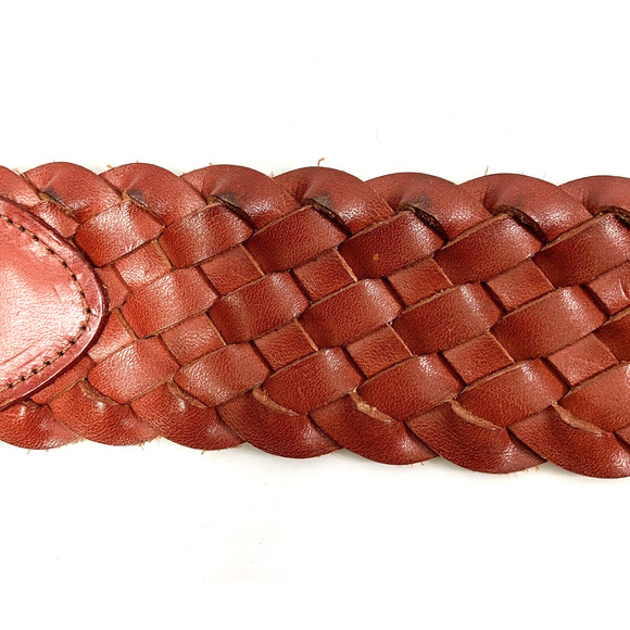Red Leather Belt Womens Braided Belt Ornate‎ Silvertone Buckle Fits 25-27" Waist - Picture 3 of 8